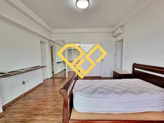 Apartamento com 4 Quartos para alugar, 360m² no Gonzaga, Santos - Foto 32