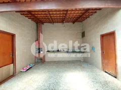 Casa com 3 Quartos à venda, 180m² no Granada, Uberlândia - Foto 19