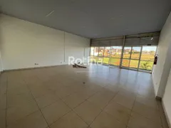 Conjunto Comercial / Sala para alugar, 92m² no Granada, Uberlândia - Foto 3