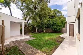 Casa com 4 Quartos para alugar, 298m² no Jardim das Américas, Curitiba - Foto 27