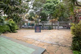 Casa com 5 Quartos para venda ou aluguel, 300m² no Pacaembu, São Paulo - Foto 44