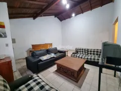 Casa com 3 Quartos à venda, 321m² no Jardim do Salso, Porto Alegre - Foto 2