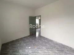 Casa com 3 Quartos para alugar, 96m² no Osvaldo Rezende, Uberlândia - Foto 11