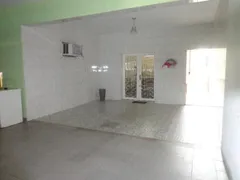 Casa com 3 Quartos à venda, 155m² no Califórnia, Nova Iguaçu - Foto 3