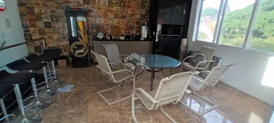 Casa com 3 Quartos à venda, 130m² no Medianeira, Porto Alegre - Foto 3