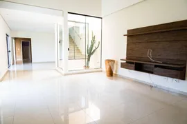 Casa de Condomínio com 3 Quartos para venda ou aluguel, 270m² no Royal Forest, Londrina - Foto 2