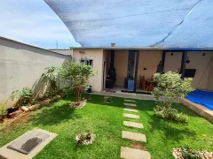 Casa com 3 Quartos à venda, 200m² no Setor Andreia, Goiânia - Foto 2