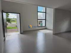 Casa com 3 Quartos à venda, 254m² no Aeroporto, Maringá - Foto 7