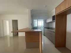 Apartamento com 3 Quartos à venda, 107m² no Canto, Florianópolis - Foto 5