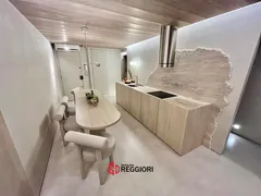 Apartamento com 2 Quartos à venda, 77m² no Centro, Balneário Camboriú - Foto 4