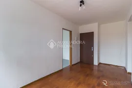 Apartamento com 1 Quarto para alugar, 39m² no Alto Teresópolis, Porto Alegre - Foto 3