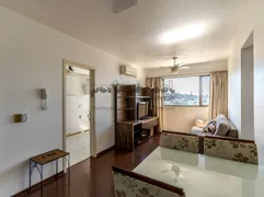 Apartamento com 2 Quartos à venda, 60m² no Santana, Porto Alegre - Foto 4