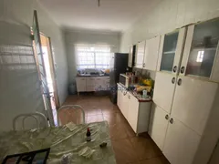 Casa com 3 Quartos à venda, 120m² no Champagnat, Londrina - Foto 7