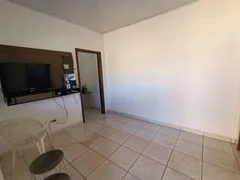 Casa com 2 Quartos para alugar, 100m² no Parque Residencial Joaquim Toledo Piza, Londrina - Foto 5