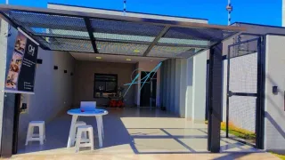 Casa com 3 Quartos à venda, 131m² no Vila Marumby, Maringá - Foto 1