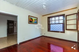 Casa com 3 Quartos à venda, 264m² no Santa Maria Goretti, Porto Alegre - Foto 3