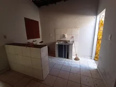 Casa com 2 Quartos para alugar, 96m² no Moçambinho, Teresina - Foto 5