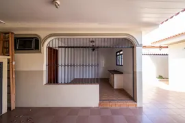 Casa com 4 Quartos para alugar, 266m² no Setor Bueno, Goiânia - Foto 18