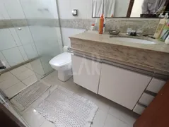 Casa com 4 Quartos para alugar, 216m² no Itapoã, Belo Horizonte - Foto 20