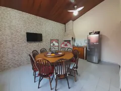 Casa com 4 Quartos para alugar, 371m² no Vila Zezé, Jacareí - Foto 40