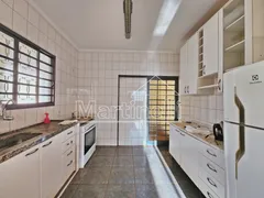 Casa com 2 Quartos para alugar, 130m² no Jardim Castelo Branco, Ribeirão Preto - Foto 5