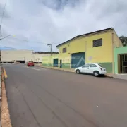 Galpão / Depósito / Armazém para venda ou aluguel, 329m² no Nucleo Residencial Silvio Vilari, São Carlos - Foto 2