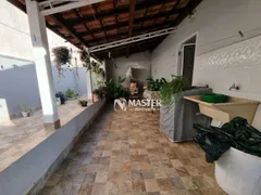 Casa com 3 Quartos à venda, 189m² no Núcleo Habitacional Castelo Branco, Marília - Foto 11