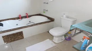 Casa com 3 Quartos à venda, 250m² no Loteamento Villa Branca, Jacareí - Foto 15