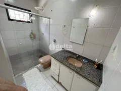 Casa com 3 Quartos à venda, 190m² no Tubalina, Uberlândia - Foto 16