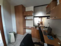 Casa com 4 Quartos à venda, 300m² no Palmares, Belo Horizonte - Foto 9