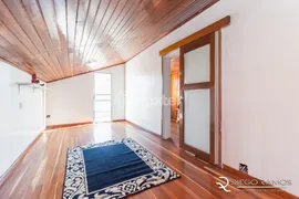 Casa com 3 Quartos à venda, 225m² no Jardim Itú Sabará, Porto Alegre - Foto 18