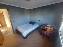 Sobrado com 3 Quartos à venda, 131m² no Capão Raso, Curitiba - Foto 14