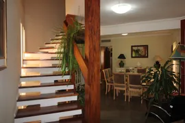 Casa com 4 Quartos para alugar, 290m² no Espiríto Santo, Porto Alegre - Foto 48