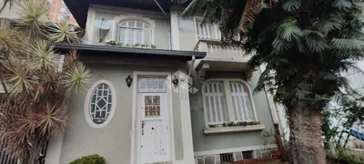 Casa com 4 Quartos à venda, 370m² no Floresta, Porto Alegre - Foto 3