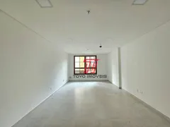 Conjunto Comercial / Sala para alugar, 36m² no Cristo Rei, Curitiba - Foto 3