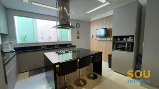 Casa com 4 Quartos à venda, 300m² no Castelo, Belo Horizonte - Foto 13
