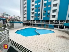 Apartamento com 3 Quartos à venda, 74m² no Barreiros, São José - Foto 4