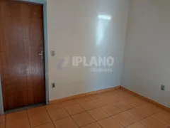 Casa com 2 Quartos para alugar, 90m² no Jardim São João Batista, São Carlos - Foto 8