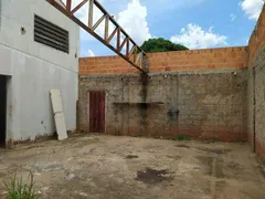 Galpão / Depósito / Armazém à venda, 326m² no Presidente Roosevelt, Uberlândia - Foto 11