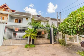 Casa com 3 Quartos à venda, 204m² no Guarujá, Porto Alegre - Foto 1