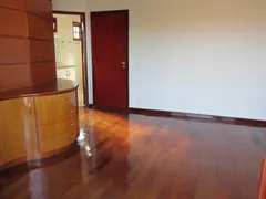 Casa de Condomínio com 5 Quartos para venda ou aluguel, 360m² no Alphaville Residencial 6, Santana de Parnaíba - Foto 8