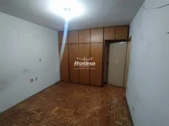 Casa com 4 Quartos à venda, 199m² no Osvaldo Rezende, Uberlândia - Foto 8