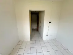 Casa com 1 Quarto à venda, 37m² no Recanto dos Magnatas, Maringá - Foto 4