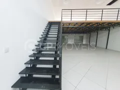 Loja / Salão / Ponto Comercial para alugar, 236m² no Medianeira, Porto Alegre - Foto 13