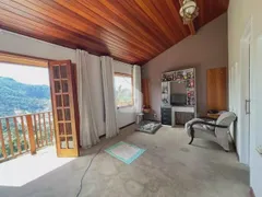 Casa com 3 Quartos à venda, 250m² no Mosela, Petrópolis - Foto 17