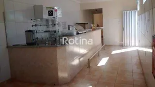 Casa Comercial para alugar, 60m² no Nossa Senhora das Graças, Uberlândia - Foto 2