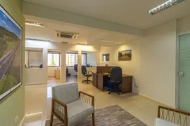 Conjunto Comercial / Sala com 12 Quartos à venda, 398m² no Centro, Curitiba - Foto 2