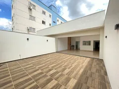 Casa com 3 Quartos à venda, 126m² no Setor Universitário, Rio Verde - Foto 1