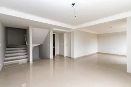 Casa com 3 Quartos à venda, 200m² no Uberaba, Curitiba - Foto 1