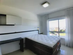 Apartamento com 2 Quartos para alugar, 75m² no Três Figueiras, Porto Alegre - Foto 9